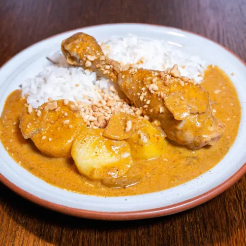 Massaman curry met kip Thais Tafelen