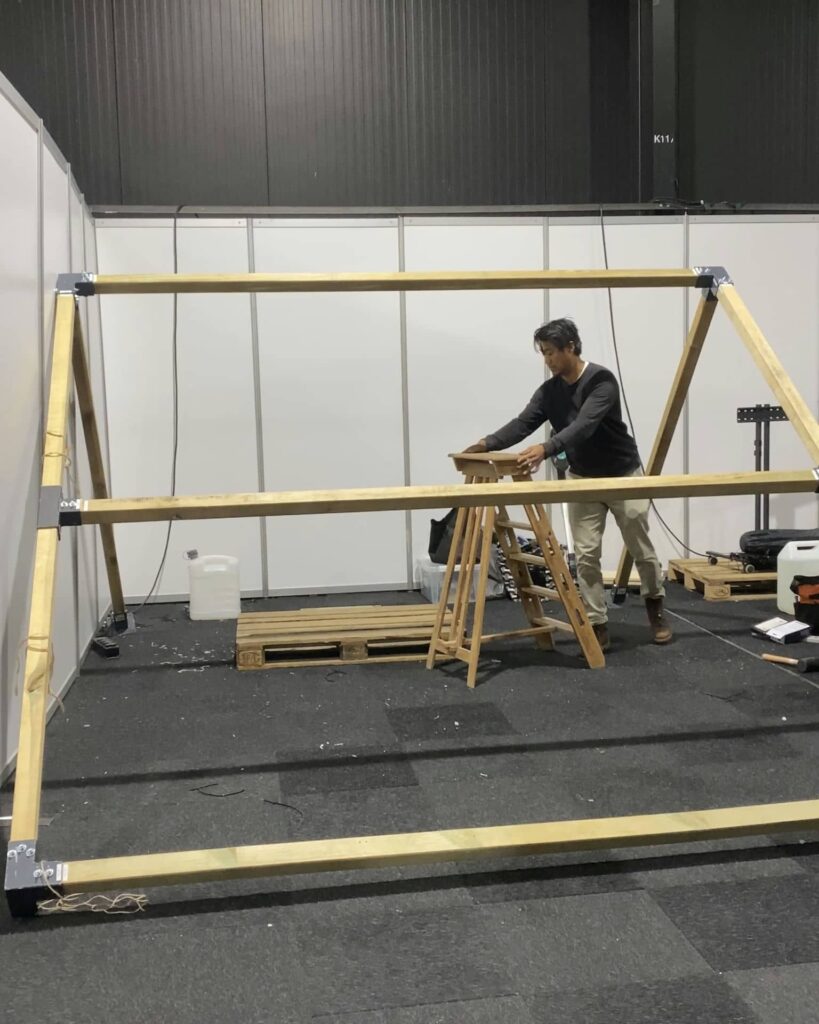 Weeri bouwt pergola stand